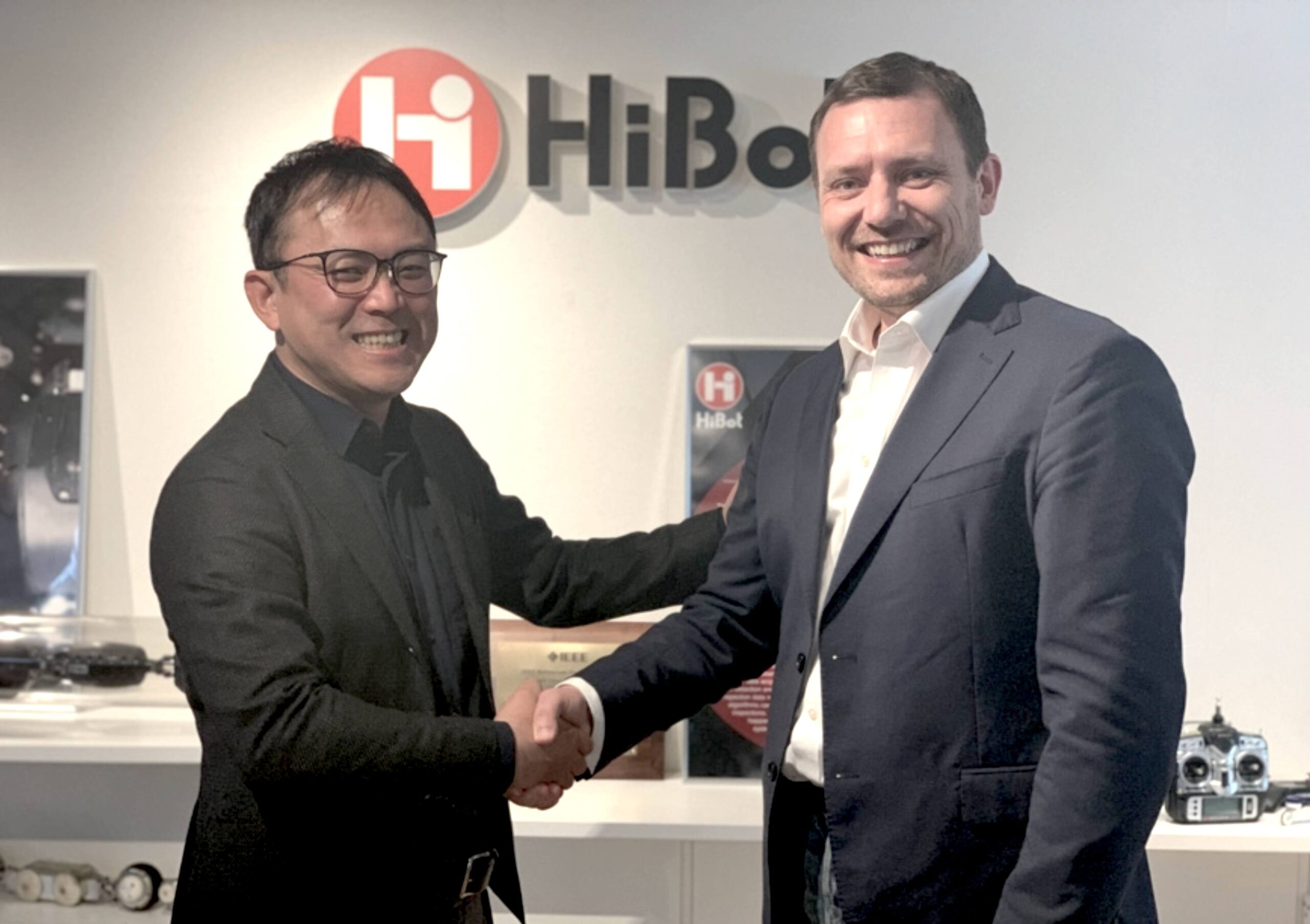 Hibot Bolsters RaaS Business with New Funding from Innovations & Future Creation and Fuyo General Lease